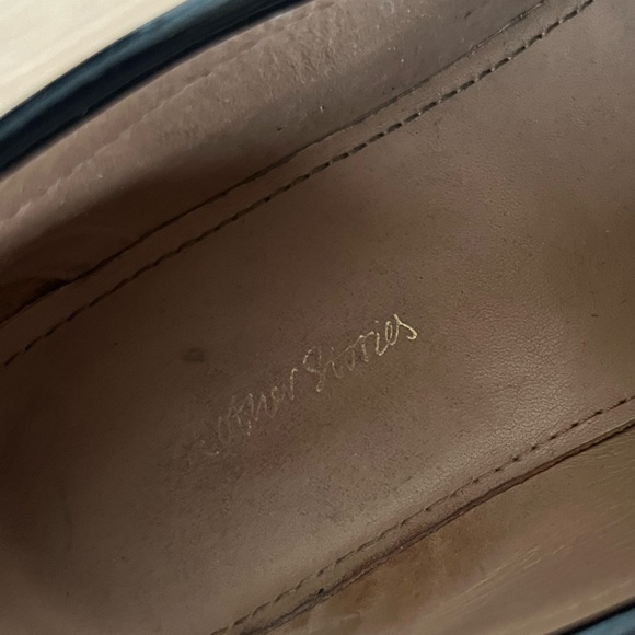 And Other Stories. 100% leather patent loafer. Excellent condition. Size 37. - Picture 2 of 3